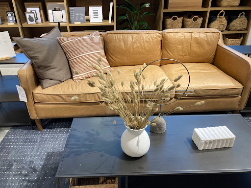 Furniture Store «west elm», reviews and photos, 1 Bellevue Way NE, Bellevue, WA 98004, USA
