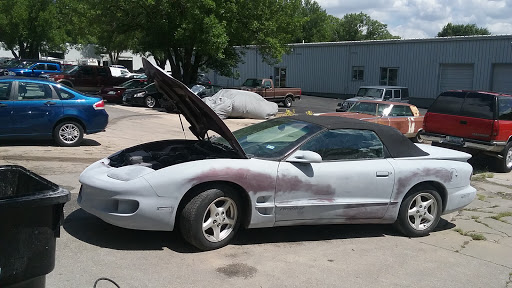 Auto Body Shop «Maaco Collision Repair & Auto Painting», reviews and photos, 1998 NW 92nd Ct, Clive, IA 50325, USA