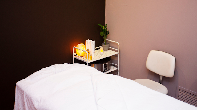 PURE Spa & Beauty (Cults)