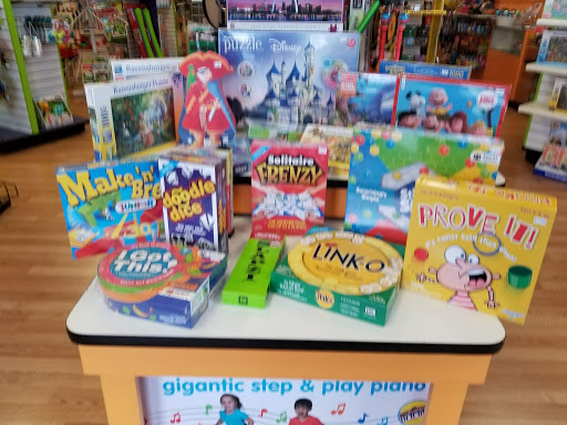 Toy Store «Bright Idea Toys», reviews and photos, 1050 Woods Mill Rd, Town and Country, MO 63017, USA