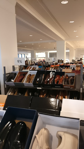 Department Store «Nordstrom Rack Chestnut Street», reviews and photos, 1700 Chestnut St, Philadelphia, PA 19103, USA