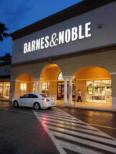 Shopping Mall «Colonial Plaza Mall», reviews and photos, 601 N Bumby Ave, Orlando, FL 32803, USA