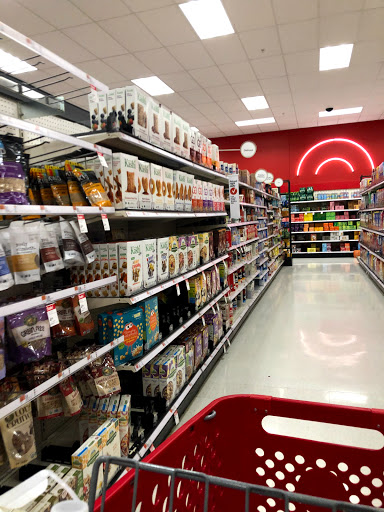 Department Store «Target», reviews and photos, 1 Hawes Way, Stoughton, MA 02072, USA