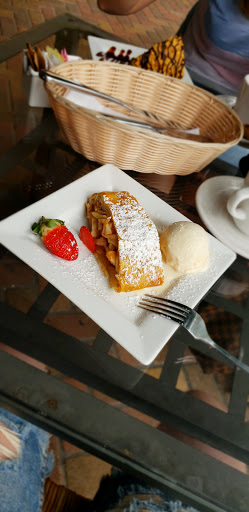 Ice Cream Shop «Dolce Vita Sunny Isles», reviews and photos, 18288 Collins Ave, Sunny Isles Beach, FL 33160, USA