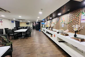 IRCTC Executive Lounge Platform-16 image