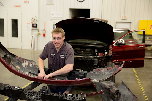 Auto Repair Shop «Auto Tech Inc», reviews and photos, 2015 20th Ave SE, Dyersville, IA 52040, USA