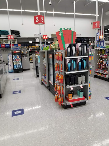 Sporting Goods Store «Academy Sports + Outdoors», reviews and photos, 130 S Hampton Pl, Clarksville, TN 37040, USA