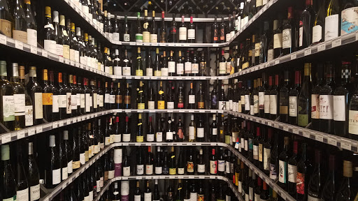 Wine Store «Wine & Cheese If You Please», reviews and photos, 24 Palmetto Bay Rd, Hilton Head Island, SC 29928, USA