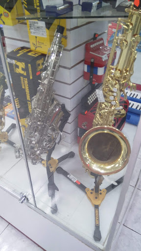 Saxophone lessons Cancun