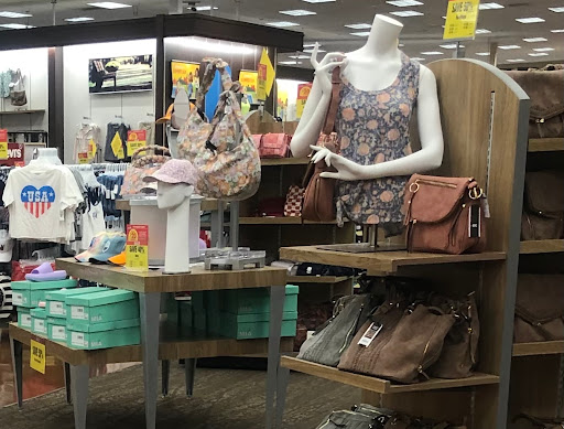 Grocery Store «Fred Meyer», reviews and photos, 19200 SW Martinazzi Ave, Tualatin, OR 97062, USA