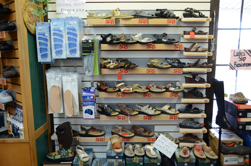 Shoe Store «Hayes Shoes», reviews and photos, 280 Three Springs Rd, Bowling Green, KY 42104, USA