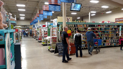 Pet Supply Store «PetSmart», reviews and photos, 950 Hanes Mall Blvd, Winston-Salem, NC 27103, USA