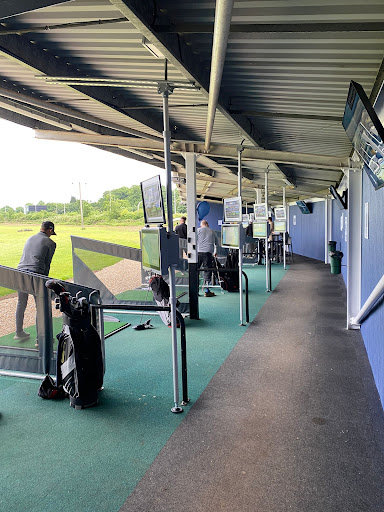 Golfway Driving Range Powered by Toptracer