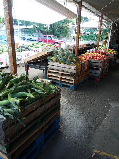 Produce Market «Spicer Brothers Produce», reviews and photos, 508 14th St, Oregon City, OR 97045, USA