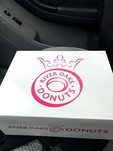 Donut Shop «River Oaks Donuts», reviews and photos, 3601 Westheimer Rd, Houston, TX 77027, USA