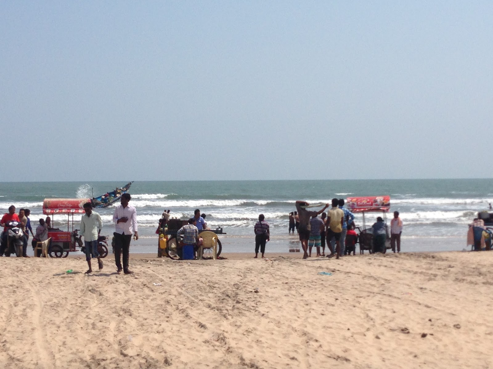 Foto de Hamsaladeevi Beach com meios de comunicação nível de limpeza