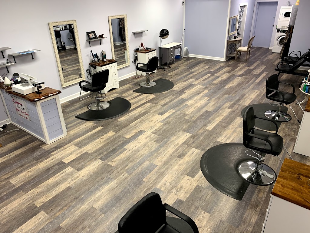 Skylar’s Hair Studio 70458