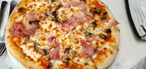 Pizza du Pizzeria Sapaudia à Annecy - n°6
