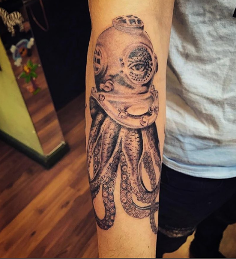 Tattoo Shop «Eye of the Tiger Tattoo», reviews and photos, 1309 20th Ave, San Francisco, CA 94122, USA