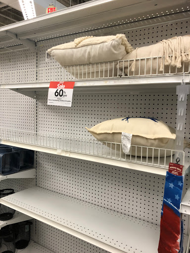 Fabric Store «Jo-Ann Fabrics and Crafts», reviews and photos, 12124 Fairfax Towne Center, Fairfax, VA 22033, USA