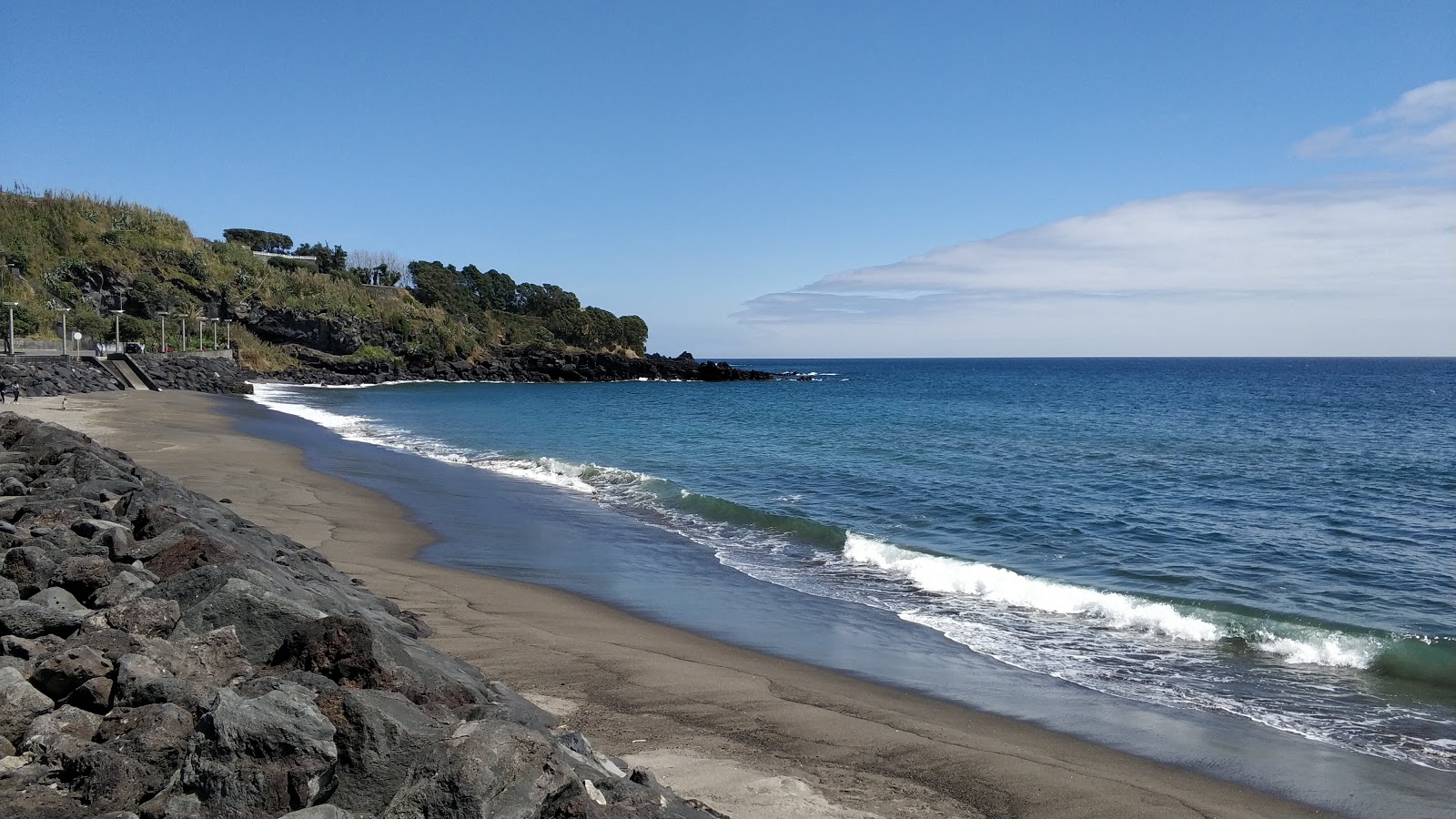 Foto av Praia da Vinha da Areia - populär plats bland avkopplingskännare