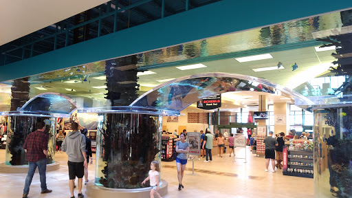 Sporting Goods Store «SCHEELS», reviews and photos, 6503 W 135th St, Overland Park, KS 66223, USA