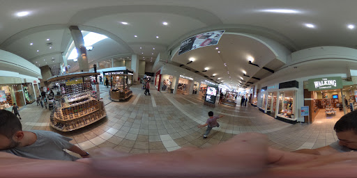 Clothing Store «Express», reviews and photos, 401 NE Northgate Way, Seattle, WA 98125, USA