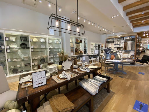 Furniture Store «Pottery Barn», reviews and photos, 10000 Research Blvd B02A, Austin, TX 78759, USA