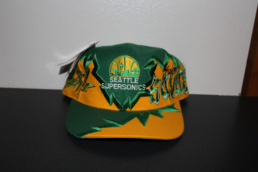 Thrift Store «Lucky Dog Clothing», reviews and photos, 8201 Greenwood Ave N, Seattle, WA 98103, USA