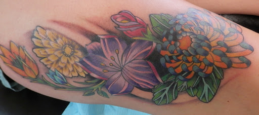 Tattoo Shop «Lady Luck Tattoo Studio», reviews and photos, 220 N Benton St, Woodstock, IL 60098, USA