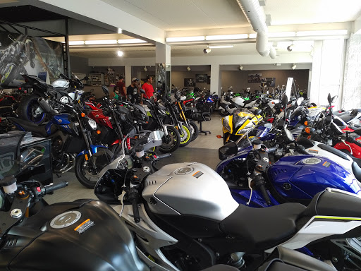 Motorcycle Dealer «Rosenau Powersports», reviews and photos, 24732 Ford Rd, Dearborn Heights, MI 48127, USA
