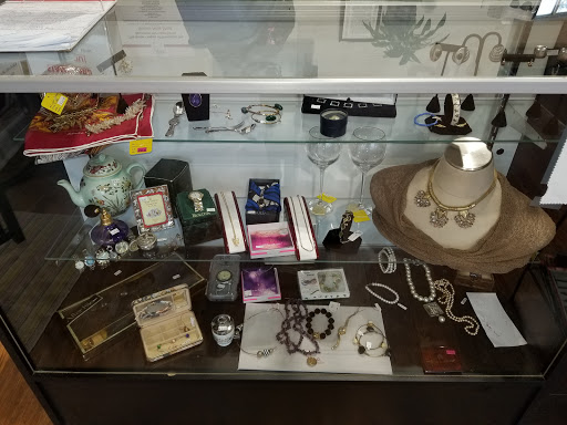 Thrift Store «Nearly New Shop», reviews and photos, 118 Greenacre Rd, Greenville, SC 29607, USA