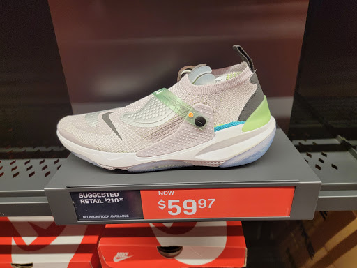 Outlet Mall «Tanger Outlet Lancaster», reviews and photos, 311 Stanley K. Tanger Blvd, Lancaster, PA 17602, USA