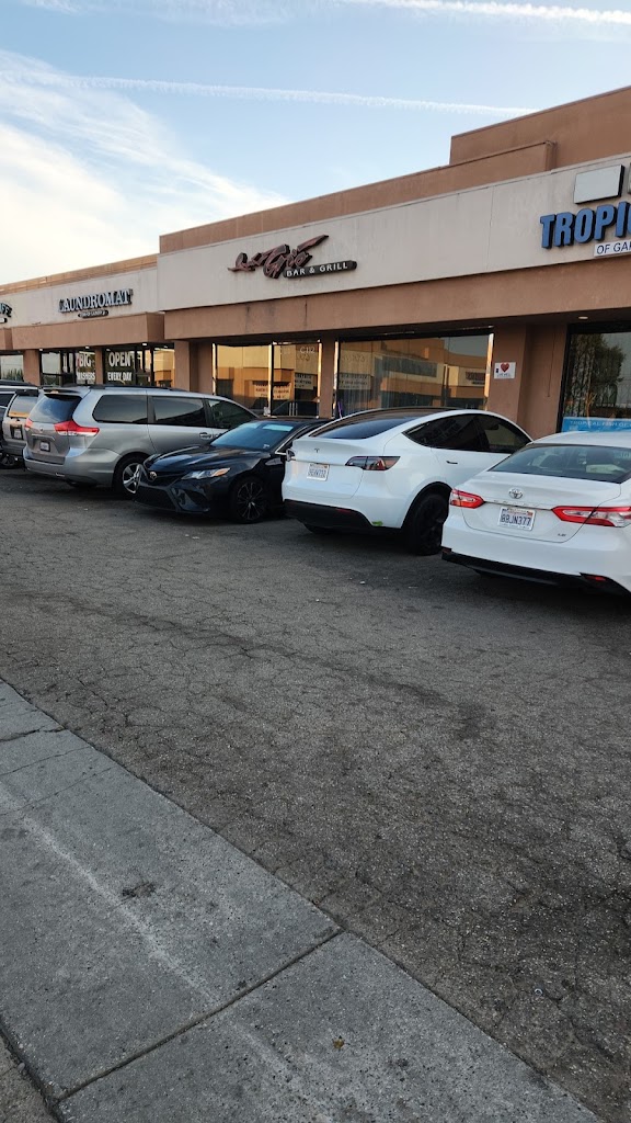 Quan Gio Bar & Grill 92843