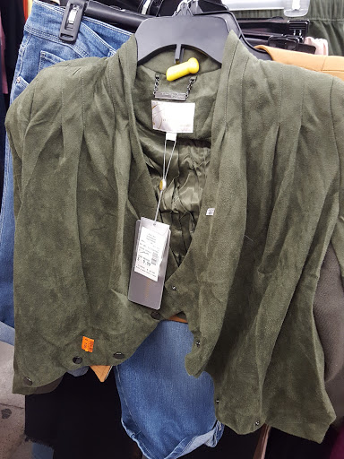 Discount Store «Fallas Paredes Discount Stores», reviews and photos, 26 E Baseline Rd #110, Phoenix, AZ 85040, USA