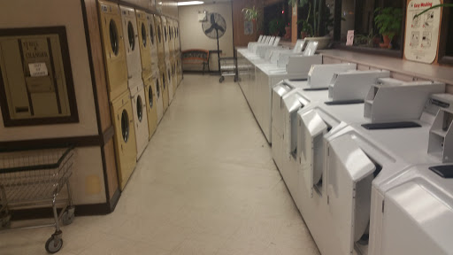 Laundromat «The Laundry Basket», reviews and photos, 118 E Red Bank Ave, Woodbury, NJ 08096, USA