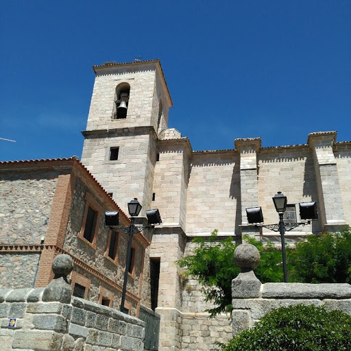 Cadalso de los Vidrios Town Hall en Cadalso de los Vidrios