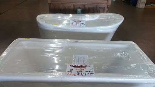 Building Materials Store «Seconds & Surplus Building Materials», reviews and photos, 909 Regal Row, Dallas, TX 75247, USA