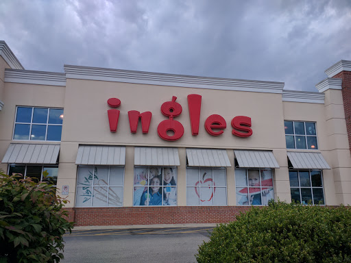 Supermarket «Ingles Market», reviews and photos, 199 E Louise Dr, Clarkesville, GA 30523, USA