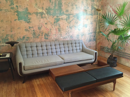Decada Vintage Furniture