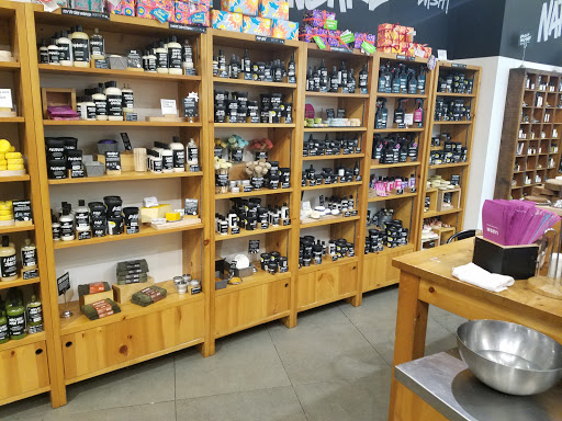 Cosmetics Store «Lush Cosmetics», reviews and photos, 429 Stanton Christiana Rd, Newark, DE 19702, USA