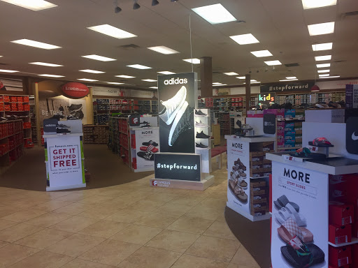 Shoe Store «Famous Footwear», reviews and photos, 50 Shining Willow Way, La Plata, MD 20646, USA