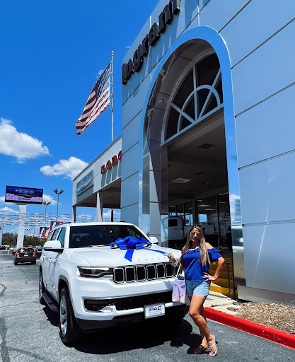 Car Dealer «Ingram Park Chrysler Jeep Dodge RAM», reviews and photos, 7000 NW Loop 410, San Antonio, TX 78238, USA