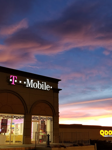 Cell Phone Store «T-Mobile», reviews and photos, 5184 S Broadway, Englewood, CO 80113, USA