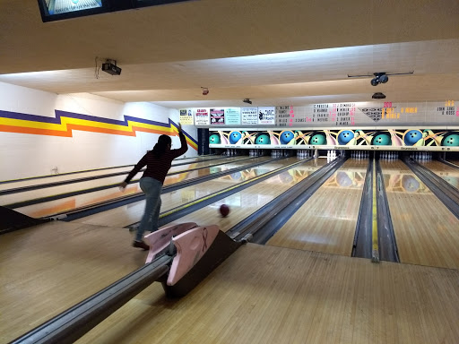 Bowling Alley «Green Lake Lanes Inc», reviews and photos, 7930 E Genesee St, Fayetteville, NY 13066, USA