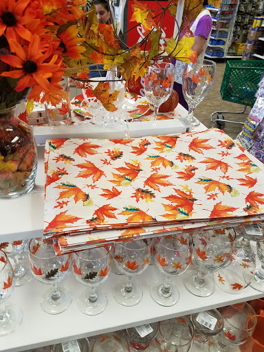 Dollar Store «Dollar Tree», reviews and photos, 10300 Silverdale Way NW #121, Silverdale, WA 98383, USA