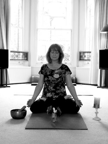 Reviews of Lifelong Yoga with Julie Tortora in London - Yoga studio