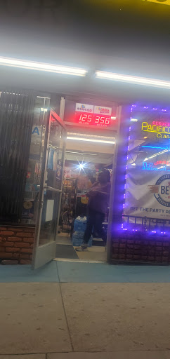 Liquor Store «Town & Country Liquor Store», reviews and photos, 2555 Fair Oaks Ave, Altadena, CA 91001, USA