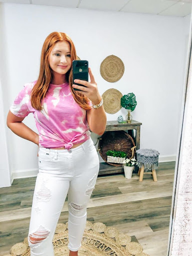 Tanning Salon «Modern Me Boutique & Tanning», reviews and photos, 414 Orange St, Auburndale, FL 33823, USA