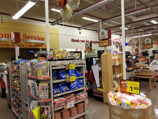 Grocery Store «Hannaford Supermarket», reviews and photos, 35 Elm St, Brunswick, ME 04011, USA